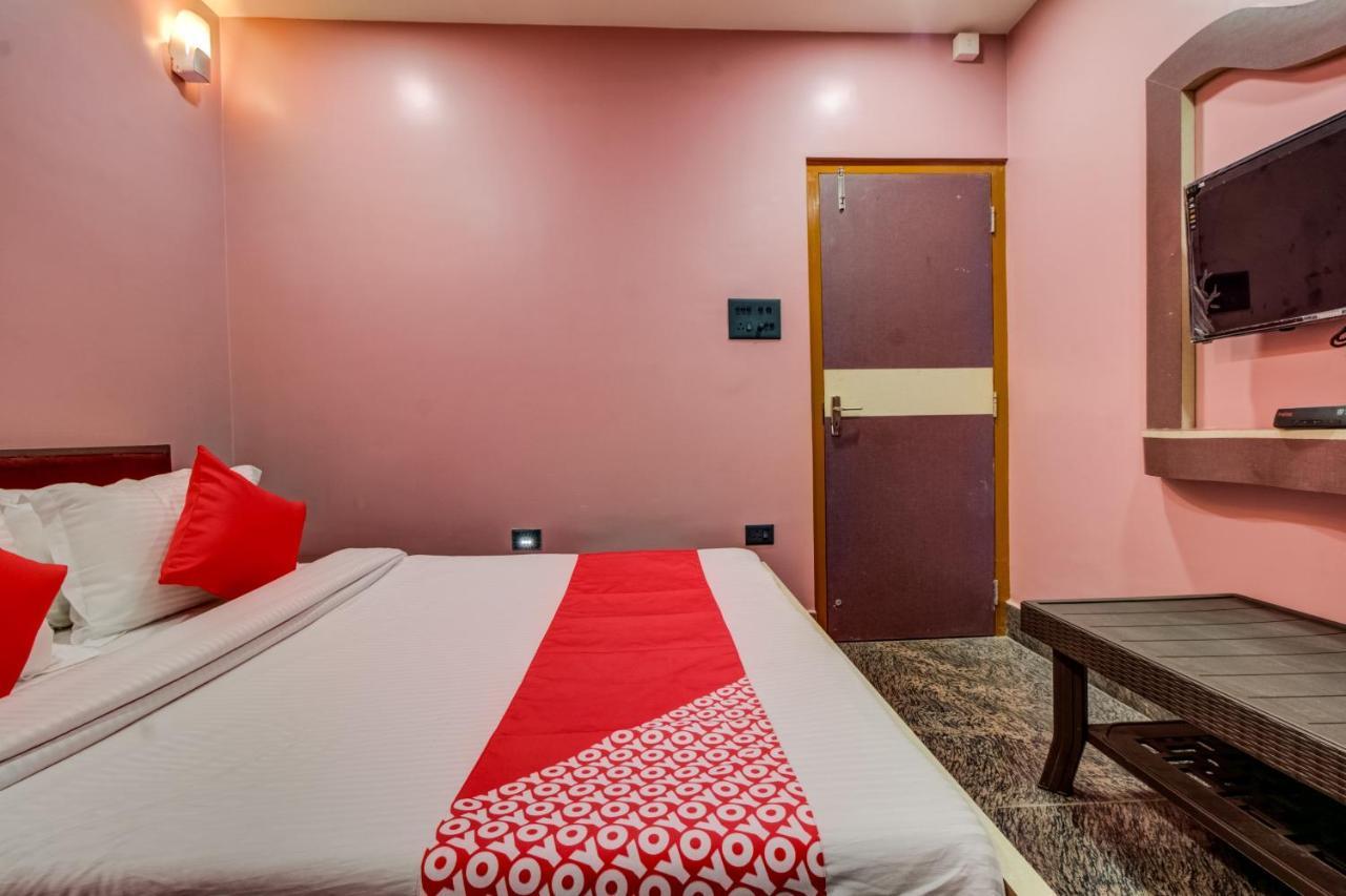 Oyo 16871 Anant Home Stay Shillong Buitenkant foto