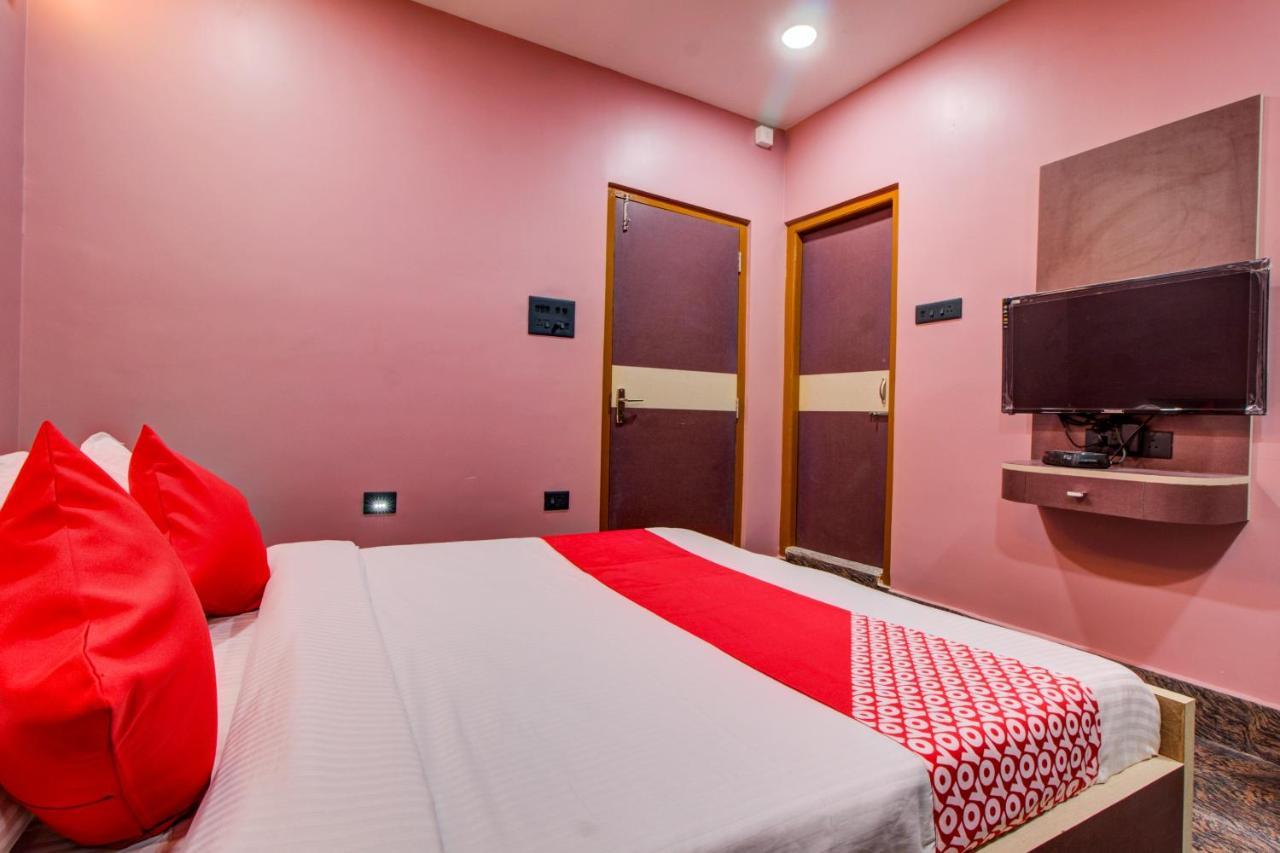 Oyo 16871 Anant Home Stay Shillong Buitenkant foto
