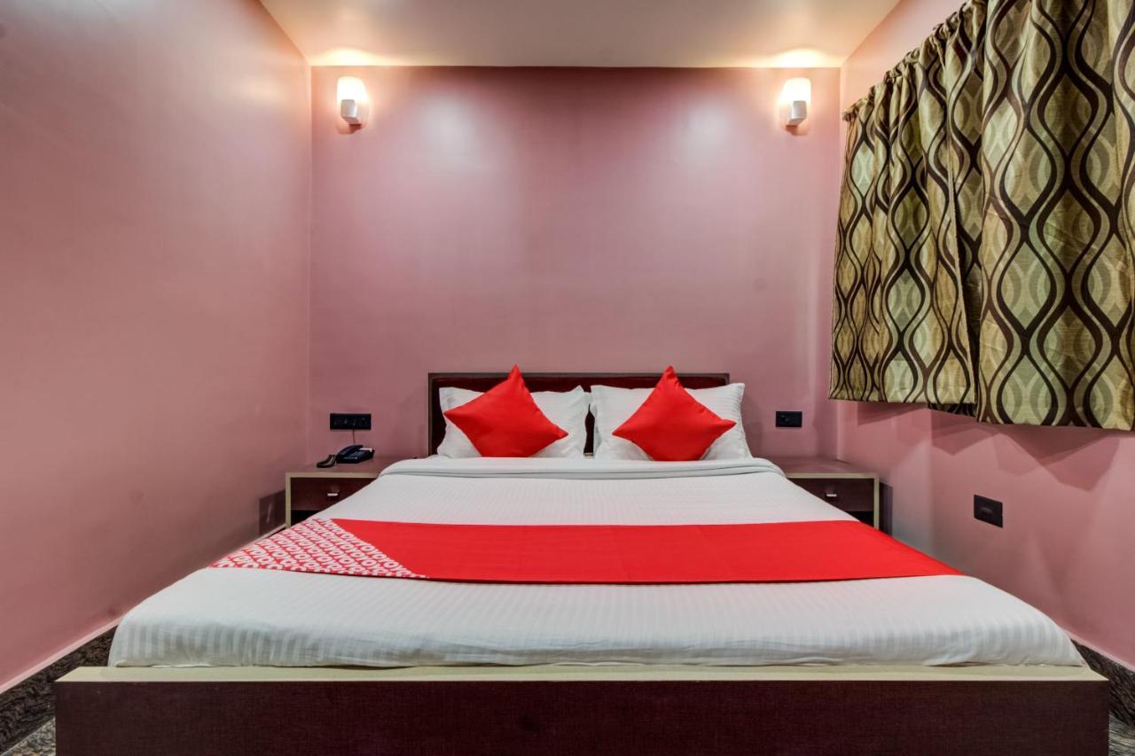 Oyo 16871 Anant Home Stay Shillong Buitenkant foto