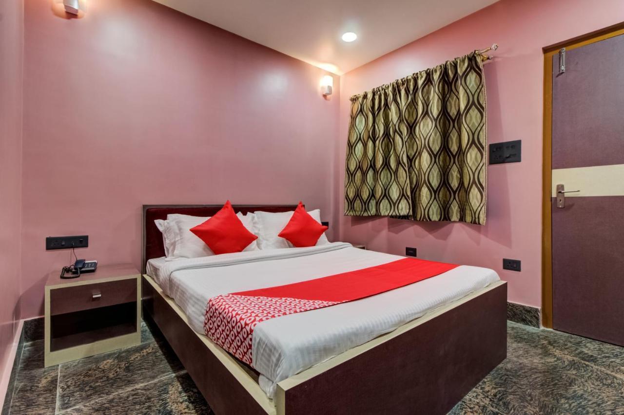 Oyo 16871 Anant Home Stay Shillong Buitenkant foto